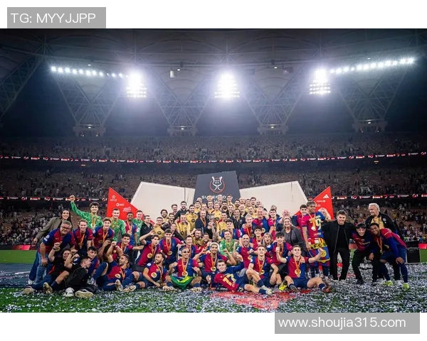 没有捧起冠军奖杯的足球明星们的奋斗与荣耀之路